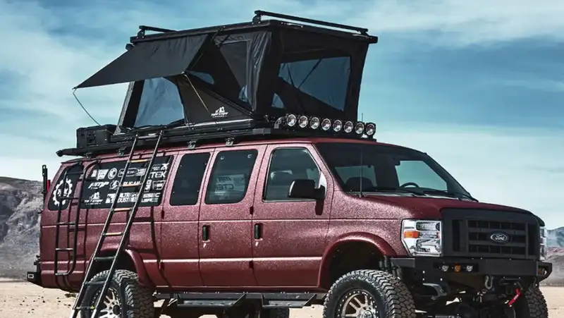 Tuff Stuff Alpine SixtyOne Aluminum Shell Roof Top Tent.