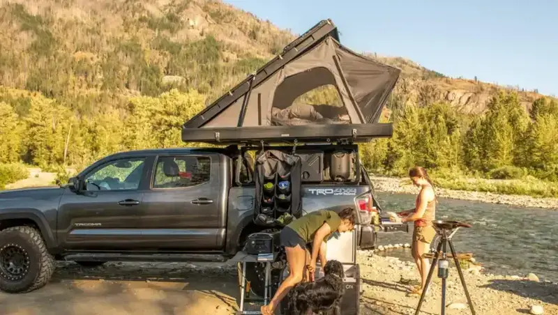 Can I Leave Bedding in a Roof Top Tent featured picture.