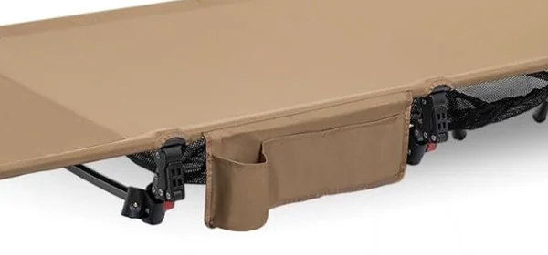 Side storage pouches.